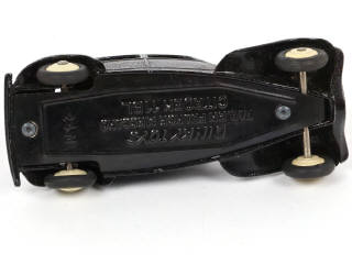 Lot 261 - DINKY TOYS (FRANCE) (1)