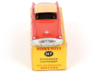 Lot 267 - DINKY TOYS (FRANCE) (1)