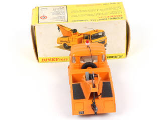 Lot 283 - DINKY TOYS (FRANCE) (1)