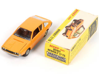 Lot 302 - DINKY TOYS (FRANCE) (4)