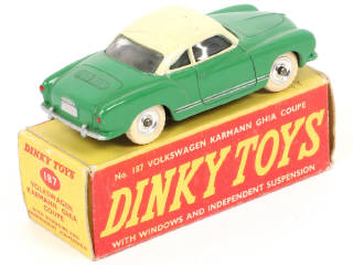 Lot 239 - DINKY TOYS (GB) (1)