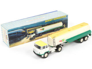 Lot 284 - DINKY TOYS (FRANCE) (1)