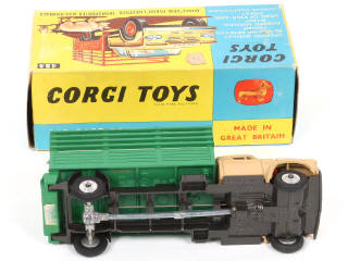 Lot 158 - CORGI TOYS (GB) (1)