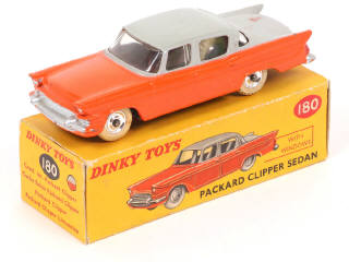 Lot 208 - DINKY TOYS (GB) (1)
