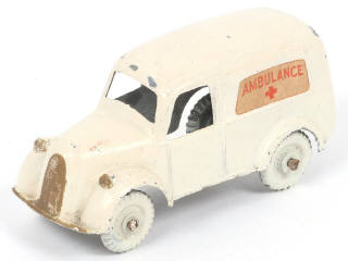 Lot 111 - CHARBENS (GB) (1)