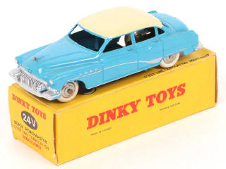 Lot 247 - DINKY TOYS (FRANCE) (1)