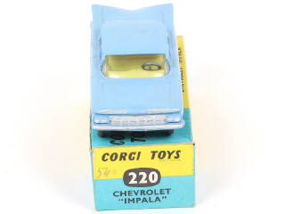 Lot 122 - CORGI TOYS (GB) (1)