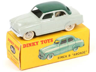 Lot 246 - DINKY TOYS (FRANCE) (1)
