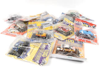 Lot 65 - DIVERS (10)
