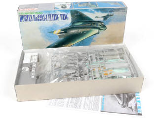 Lot 21 - DRAGON (CHINE) (3)