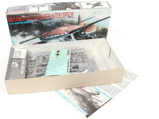 Lot 22 - DRAGON (CHINE) (3)