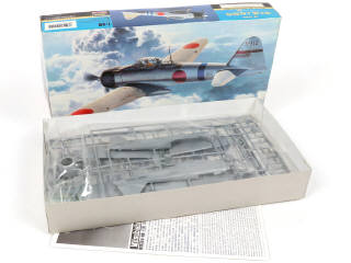 Lot 28 - HASEGAWA (JAPON) (4)