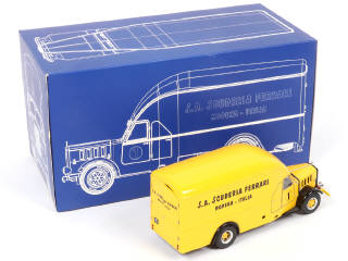 Lot 39 - EXOTO (USA) (1)