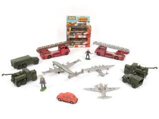 Lot 70 - DIVERS (14)