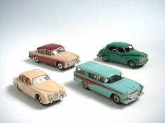 DINKY TOYS (GB) (4)