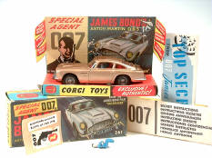 CORGI TOYS (1)