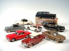 DINKY TOYS (FRANCE) (8)