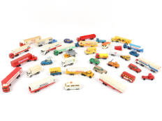 Lot 91 - DIVERS (35)