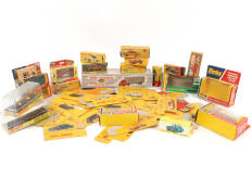 Lot 90 - DIVERS (35)