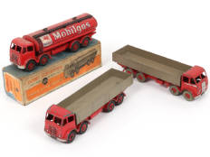 DINKY TOYS (GB) (4)