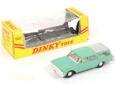 Lot 230 - DINKY TOYS (GB) (1)