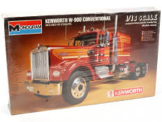 Lot 324 - MONOGRAM (USA) (1)