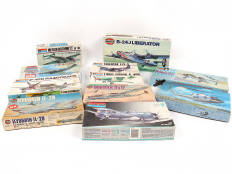 Lot 328 - DIVERS (11)