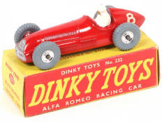 Lot 116 - DINKY TOYS (GB) (1)