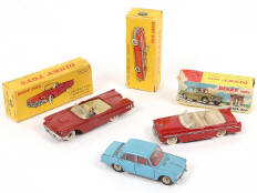 Lot 207 - DINKY TOYS (FRANCE) (3)