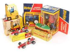 Lot 216 - DINKY TOYS (6)