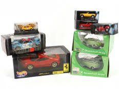 Lot 340 - DIVERS (8)