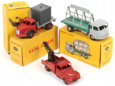 Lot 259 - DINKY TOYS (FRANCE) (3)
