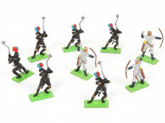 BRITAINS (GB) (9)