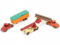 Lot 132 - DINKY TOYS (FRANCE) (3)