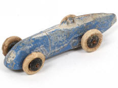 Lot 166 - DINKY TOYS (FRANCE) (1)