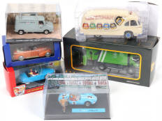 Lot 327 - DIVERS (6)