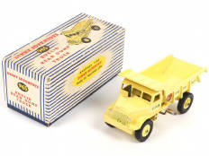 Lot 249 - DINKY TOYS (GB) (1)