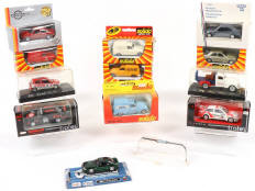 Lot 282 - DIVERS (12)