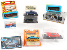 Lot 281 - DIVERS (11)