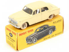 Lot 139 - DINKY TOYS (FRANCE) (1)