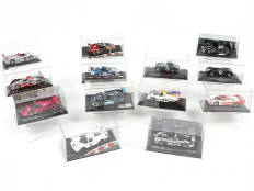 Lot 226 - DIVERS (13)