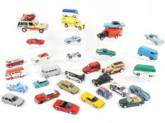 Lot 231 - DIVERS (30)