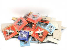 Lot 155 - DIVERS (67)