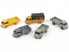 Lot 214 - DINKY TOYS (FRANCE) (5)