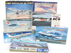 Lot 292 - DIVERS (7)