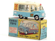CORGI TOYS (GB) (1)