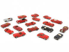 Lot 126 - DIVERS (18)