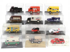 Lot 297 - DIVERS (12)