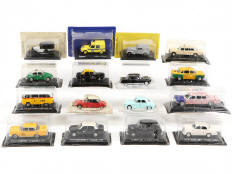 Lot 313 - DIVERS (16)