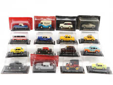 Lot 302 - DIVERS (16)